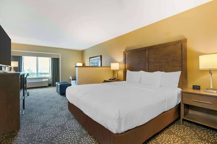 Room 7 of 40